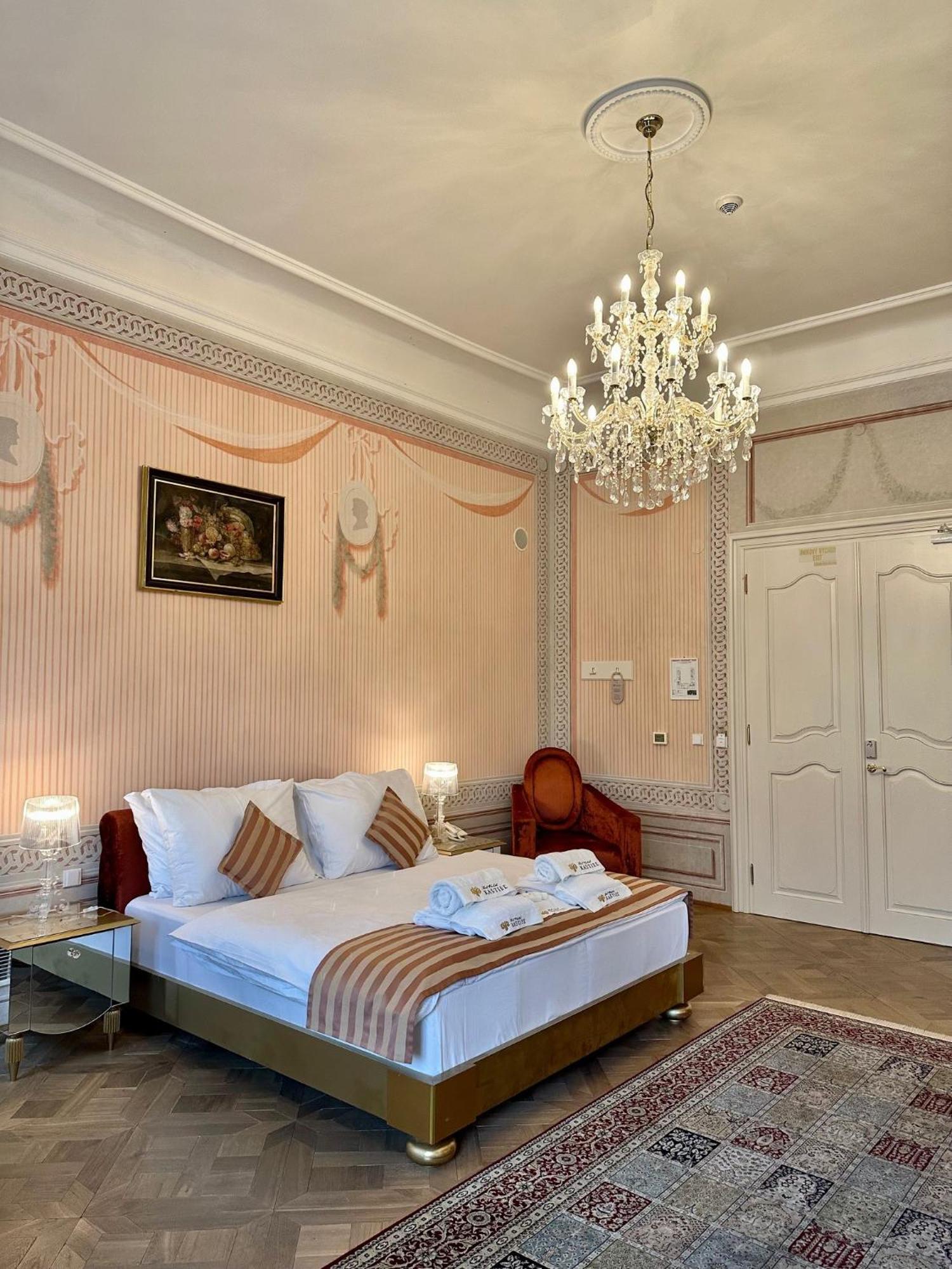 Art Hotel Kastiel Tomášov エクステリア 写真