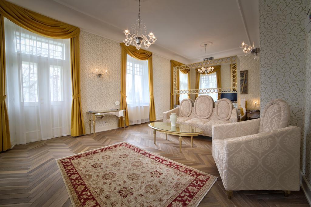 Art Hotel Kastiel Tomášov エクステリア 写真